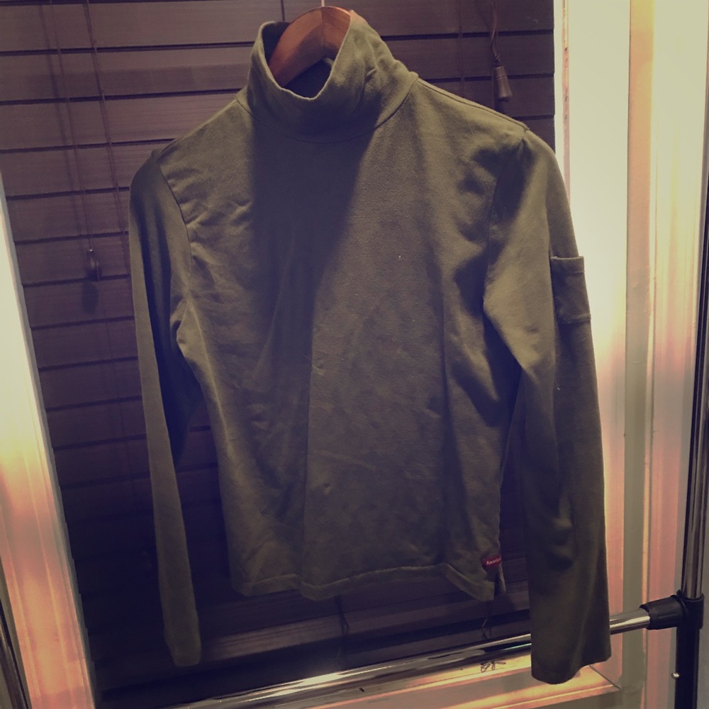 American Eagle Long Sleeve Turtleneck